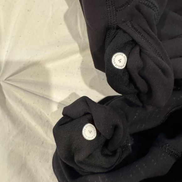 2 pairs of Lululemon align leggings. Size 4 - Picture 3 of 4